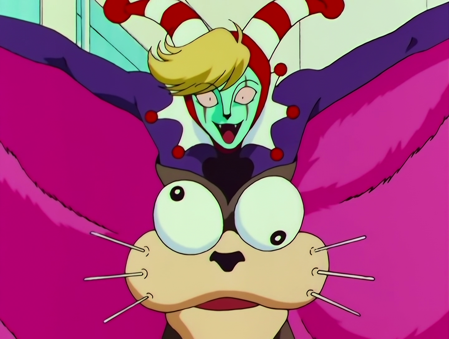 Tobikiri Yarou in closeup, so we can see his makeup: red vertical lines over his eyes, and a squirrel-like nose.